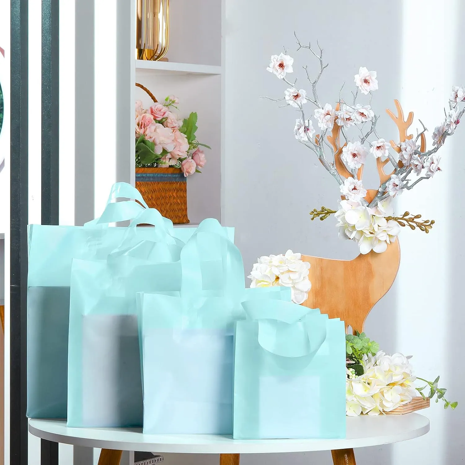 100 Pcs Frosted Plastic Gift Bags with Handles for Small Business Clear Shopping Bags with Cardboard Bottom,4 Sizes