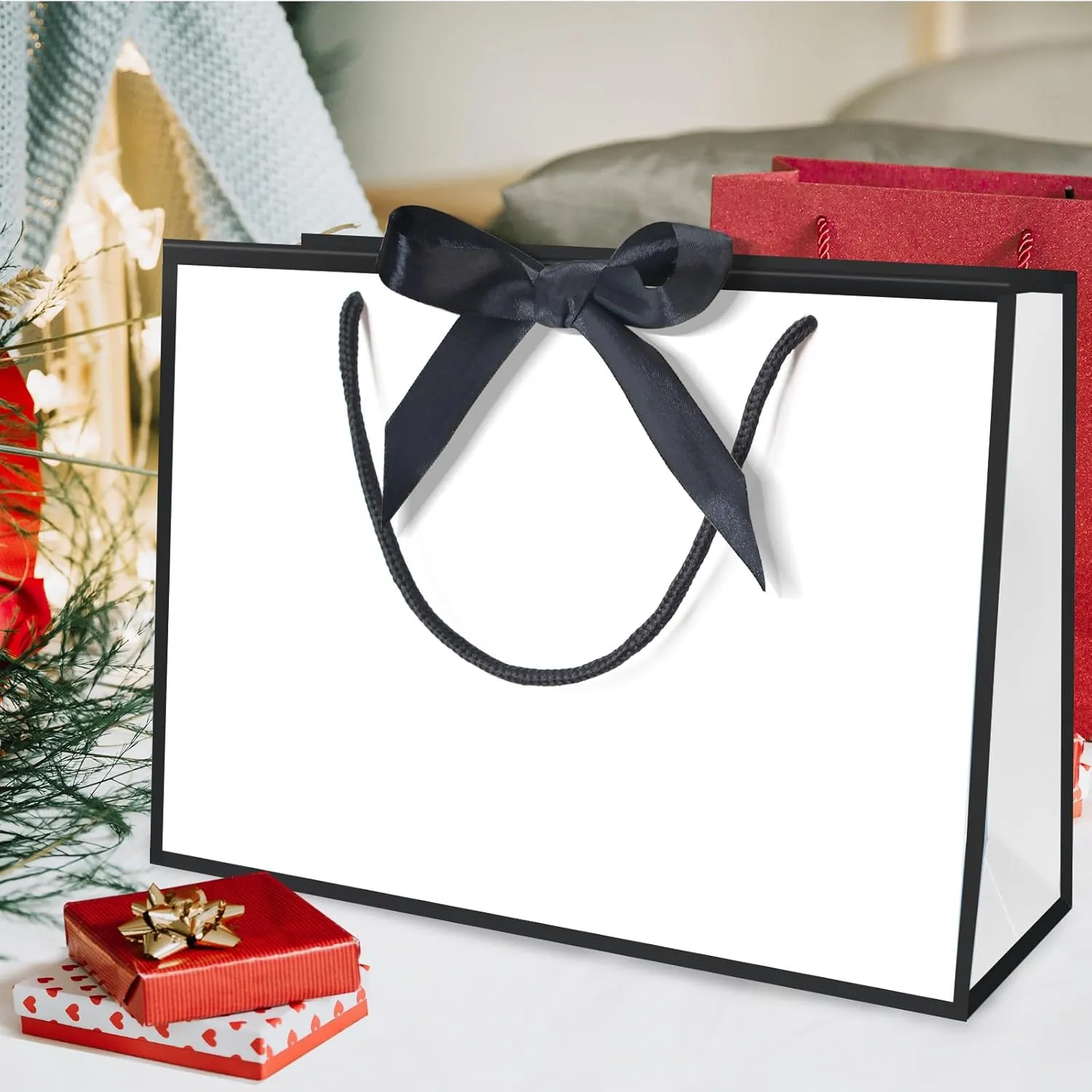 5 | 12 | 25 | 50 Pack Gift Bag with Bow Ribbon Horizontal Paper Gift Bags Bulk for Women Men,with Handles for Birthday Wedding Bridesmaid Party Favor Shopping Retail Gift Sacks (White, 11x4x8 Inch (Pack of 25))