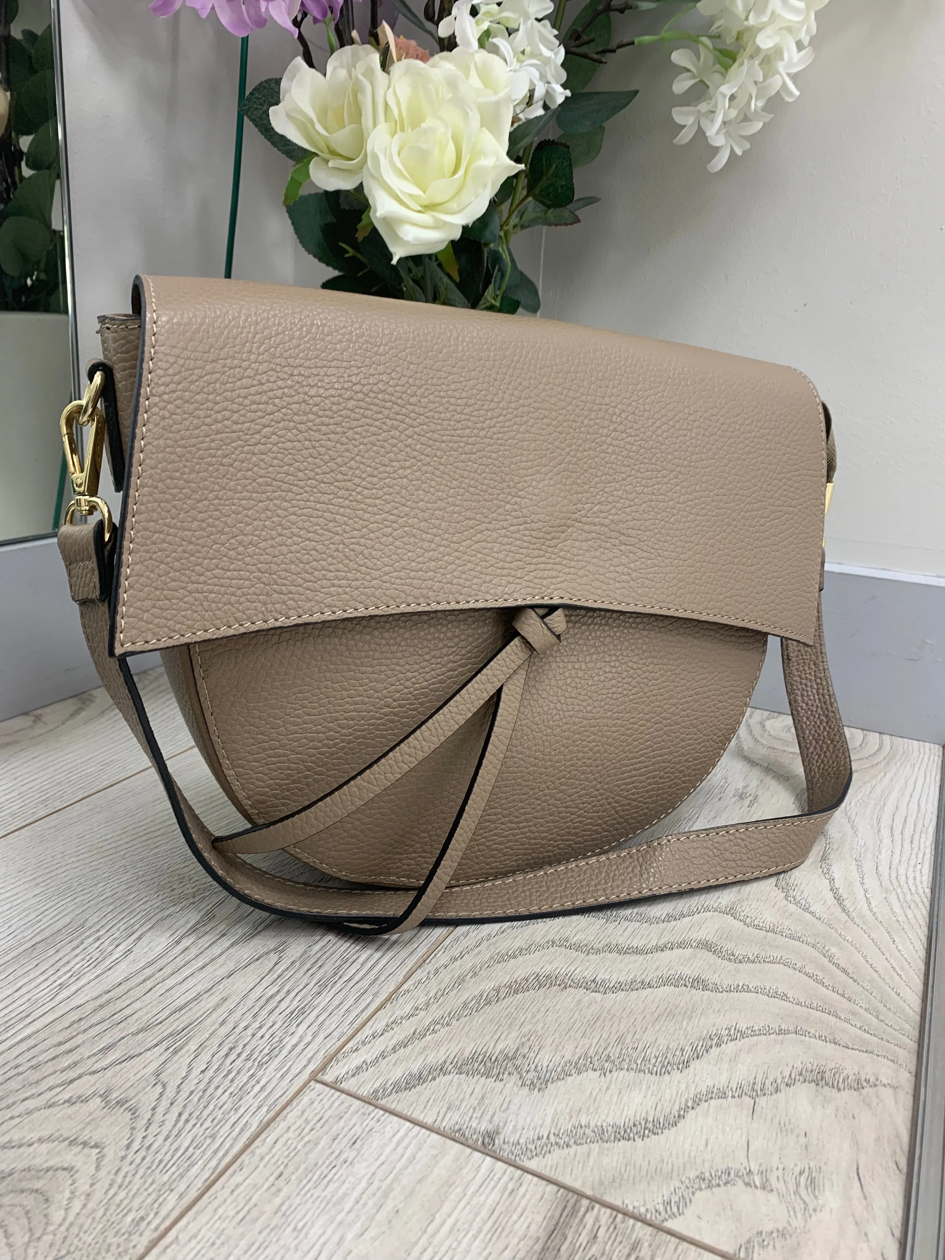Andrea  Leather Bag