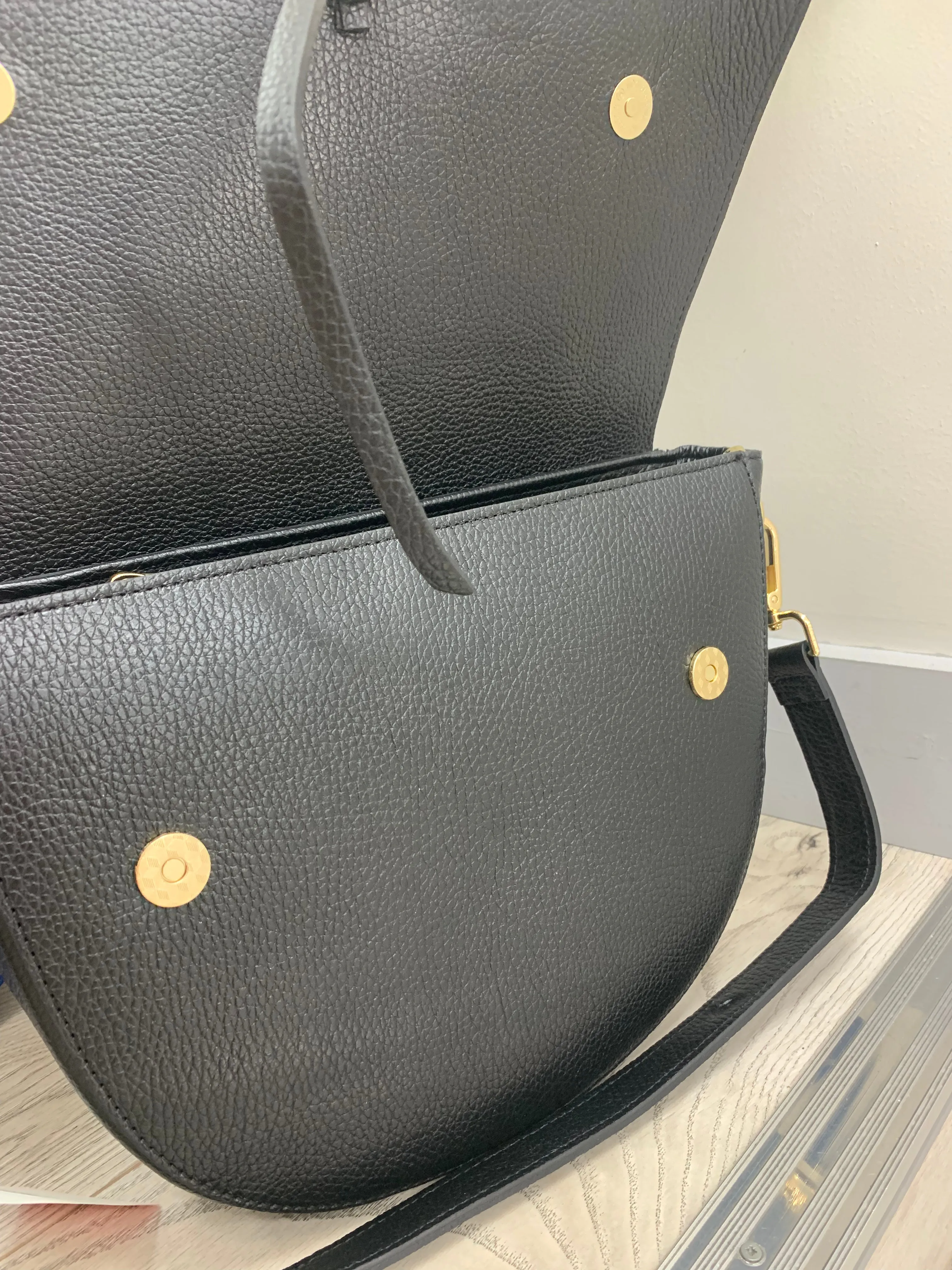 Andrea  Leather Bag