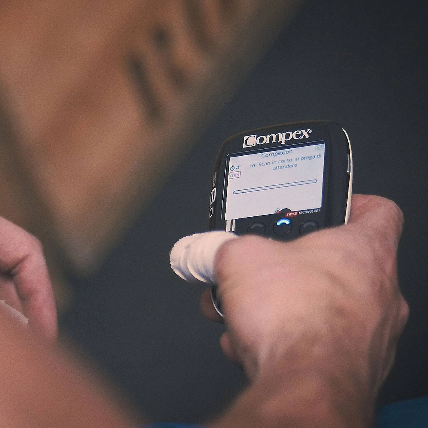 Compex SP 8.0 Wireless Muscle Stimulator [Pre-Order]