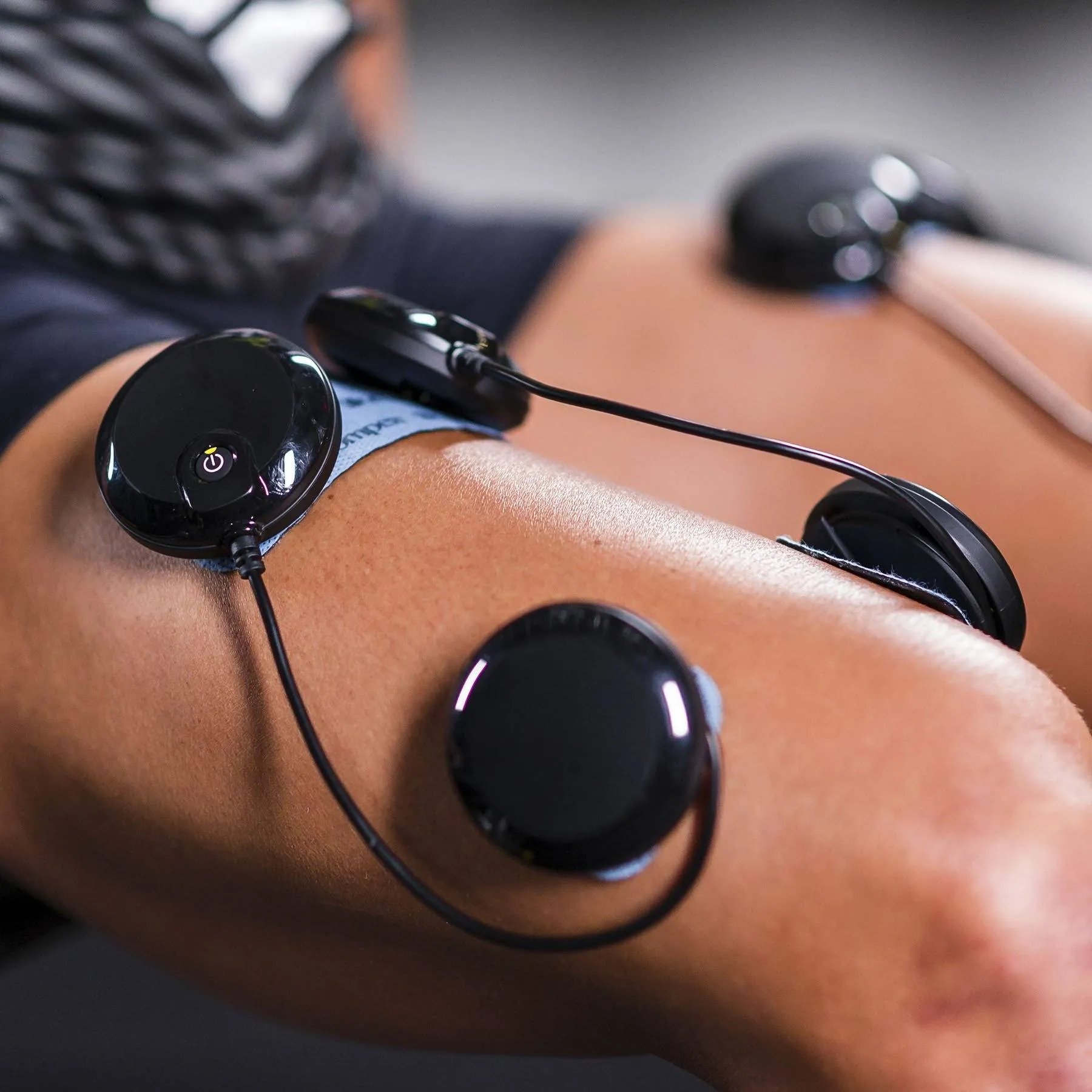 Compex SP 8.0 Wireless Muscle Stimulator [Pre-Order]