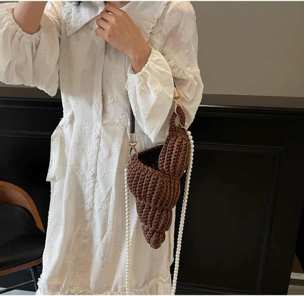 Handwoven Fashion Seashell Bag,Boho Clutch with Pearl Strap,Crochet Beach Bags with Leather Handle & Premium Hardware