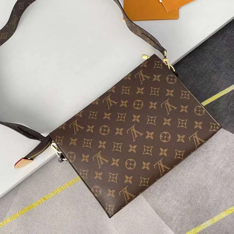LOV2 Bags - Fashion Bags  1847