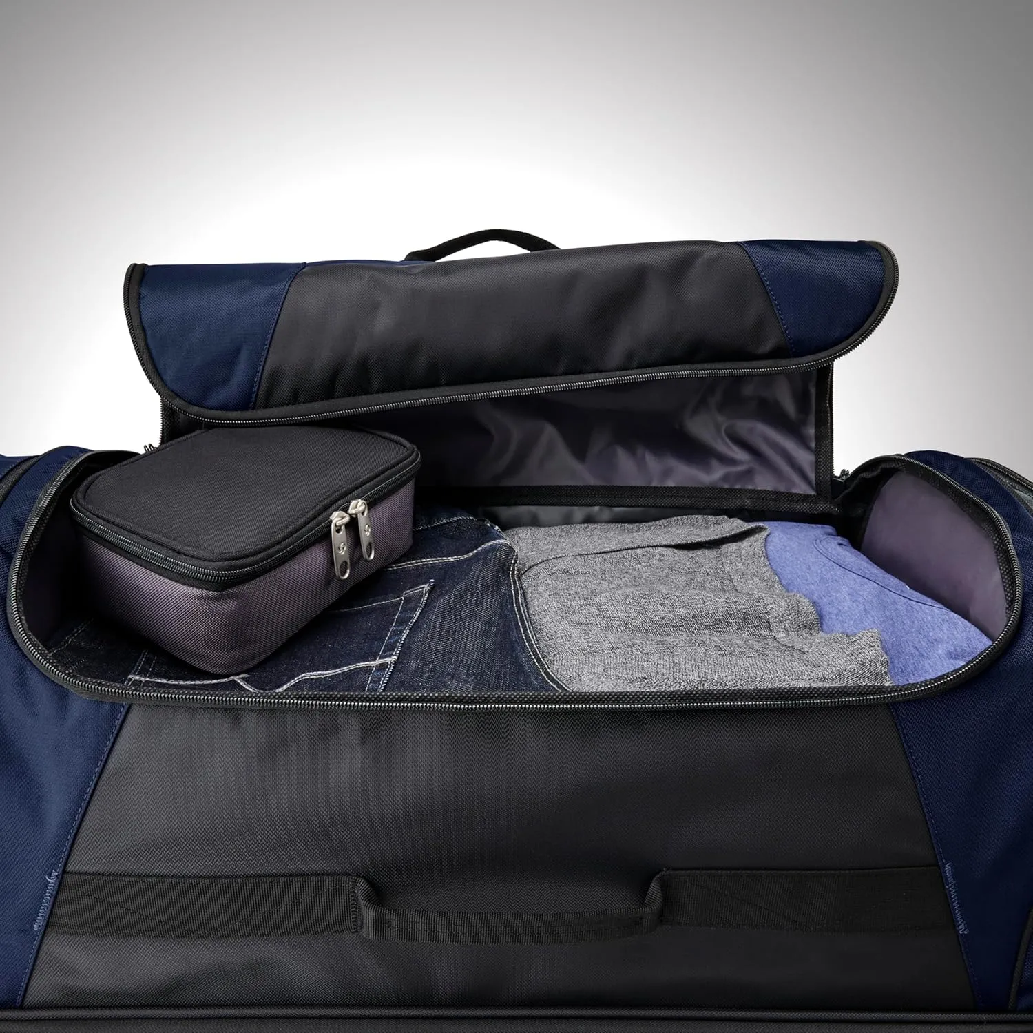 Samsonite Andante 2 Wheeled Duffel Bag – 32-Inch Durable Rolling Luggage with Inline Skate Wheels, Push-Button Handle & Spacious Compartments – Travel-Friendly and Lightweight- Navy/Black