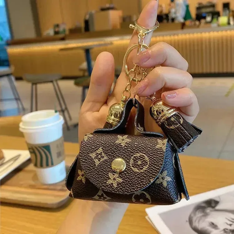 Signature Style Monogram Coin Purse