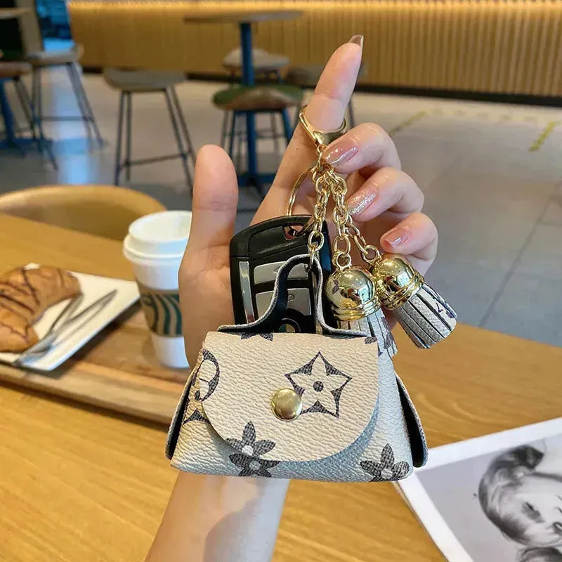 Signature Style Monogram Coin Purse