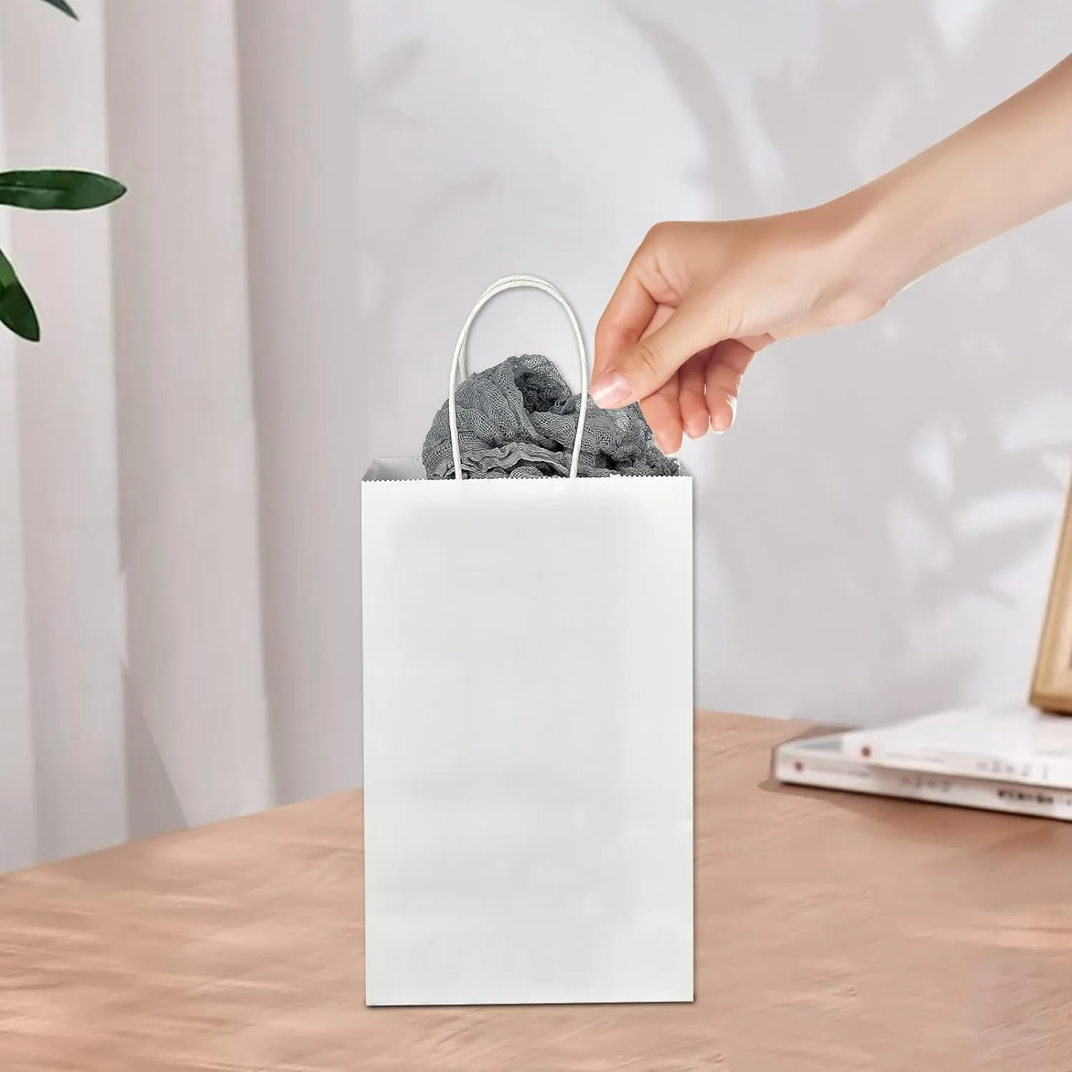 Toovip 50 Pack 5.25x3.25x8.25 Inch Small White Kraft Paper Bags with Handles Bulk, Gift Wrap Bags for Favor Grocery Retail Party Birthday Shopping Business Goody Craft Merchandise Take Out Cub Sacks