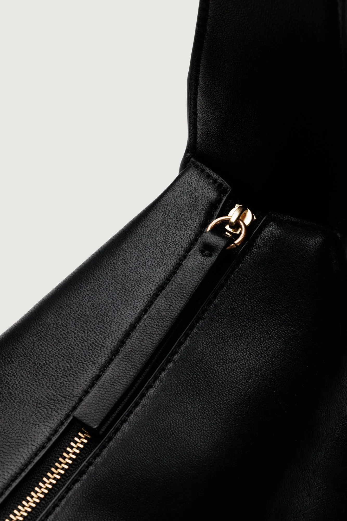 Yu Mei Antonia Bag - Black