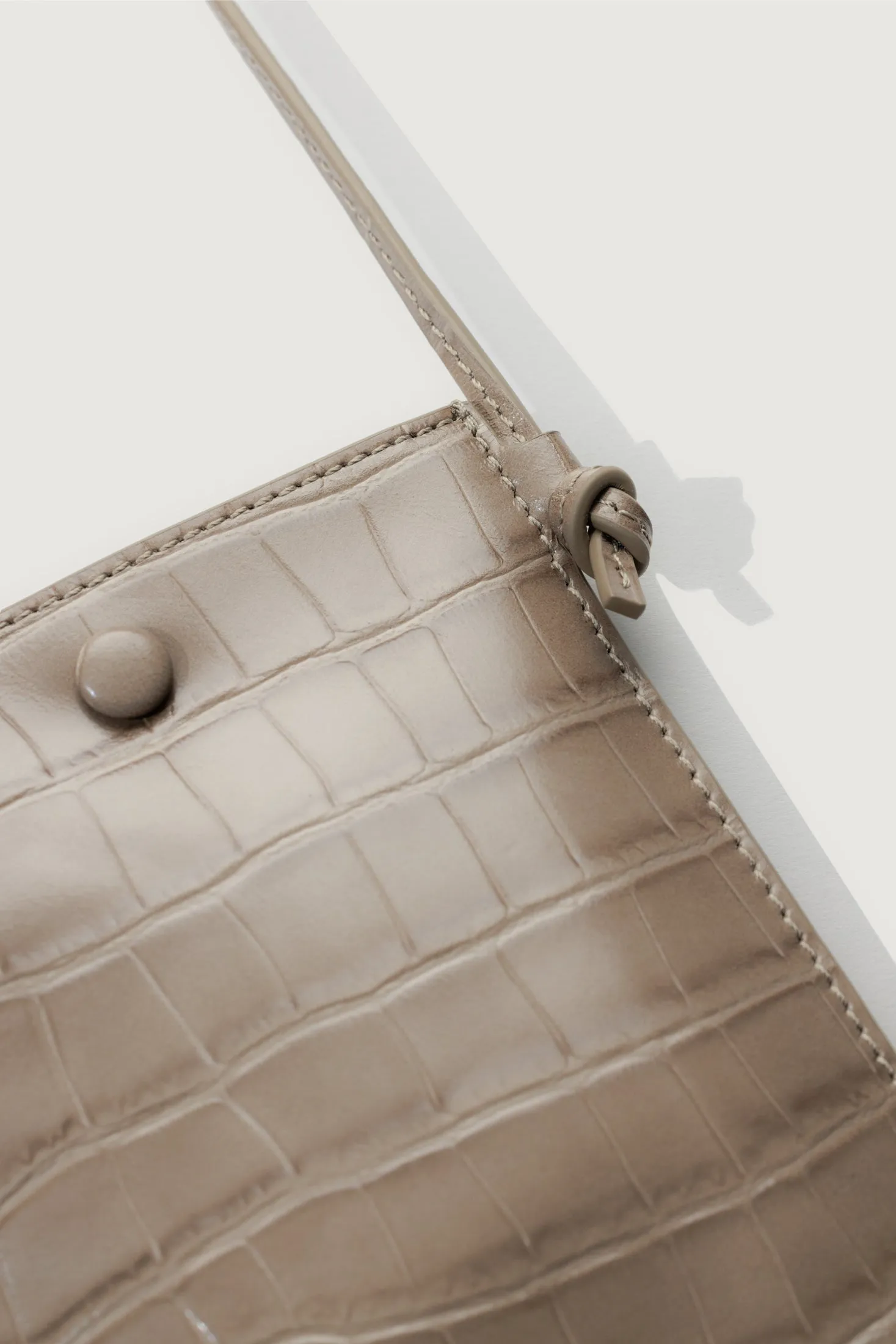 Yu Mei Luci Bag - Dune Croc